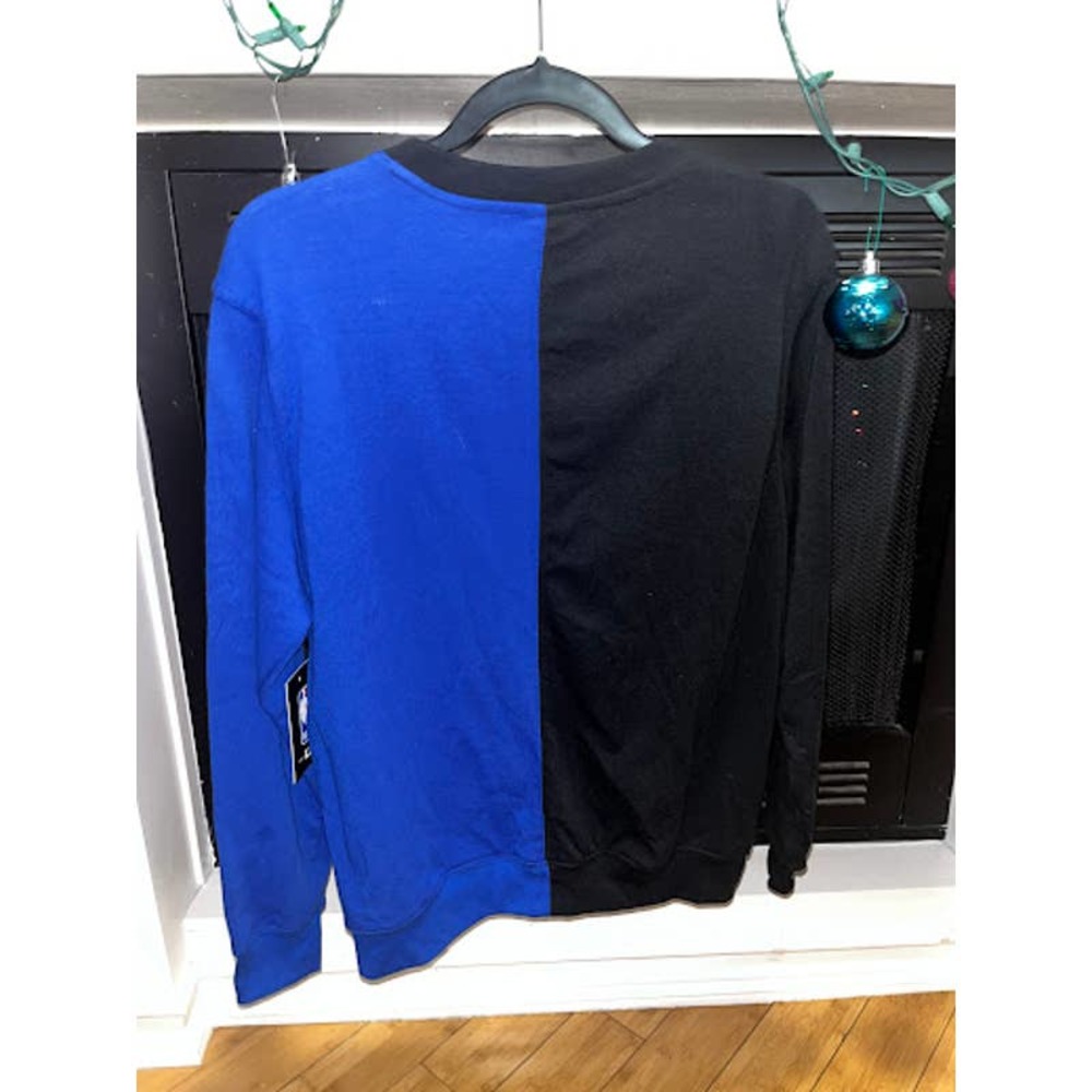 Warriors Sweater Size Medium - Picture 2 of 7